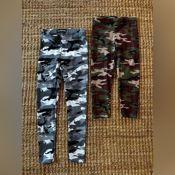 2 Pack Camo Leggings for Women - Black, Gray, Green, Brown - Picture 1 of 4